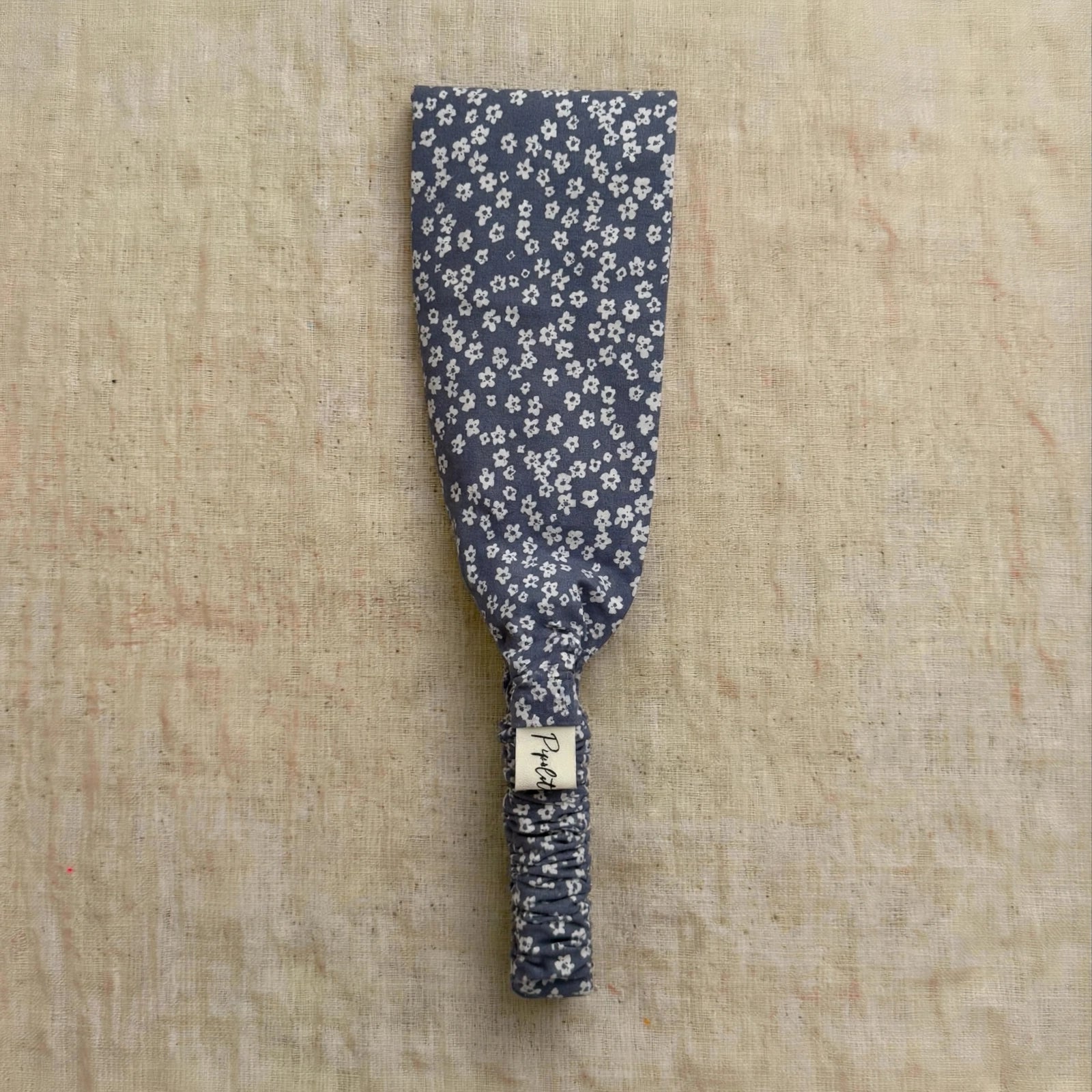 Bandeau Twist Bleu Gris - Petites fleurs blanches - Taille Unique 58-64cm