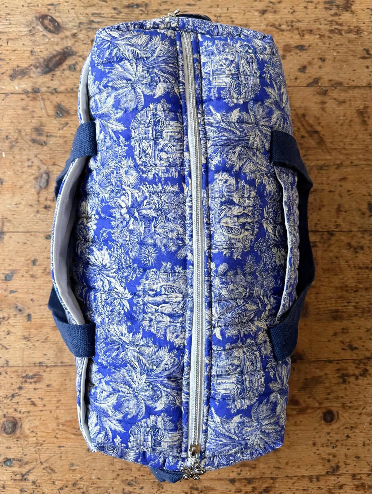 Sac à langer / sac week-end – Toile de Jouy bleu indigo
