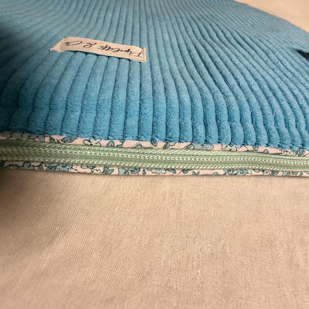 Pochette ordinateur fait main – Velours & Liberty turquoise