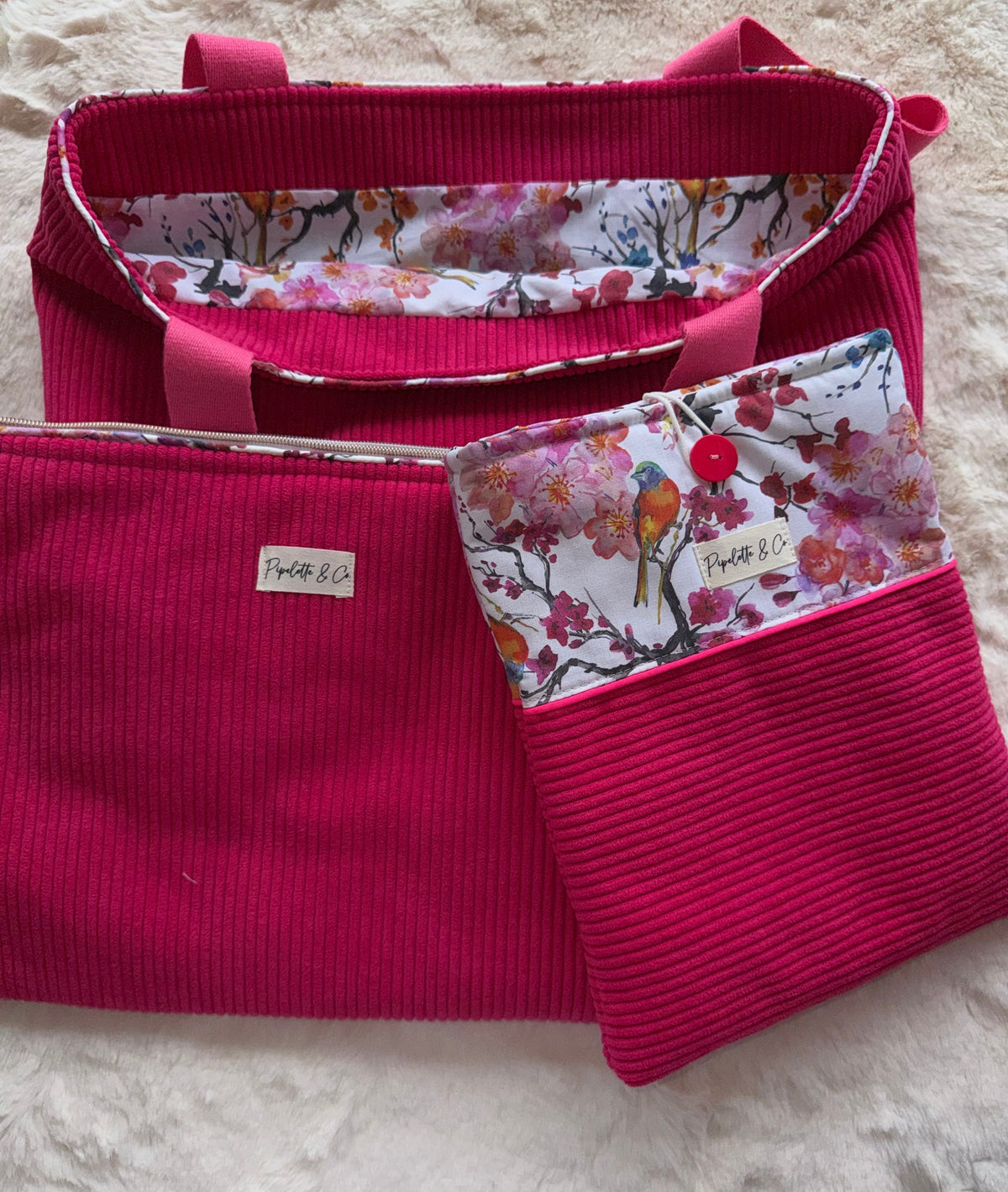 Pochette à livre broché – Collection Cerisier & Velours