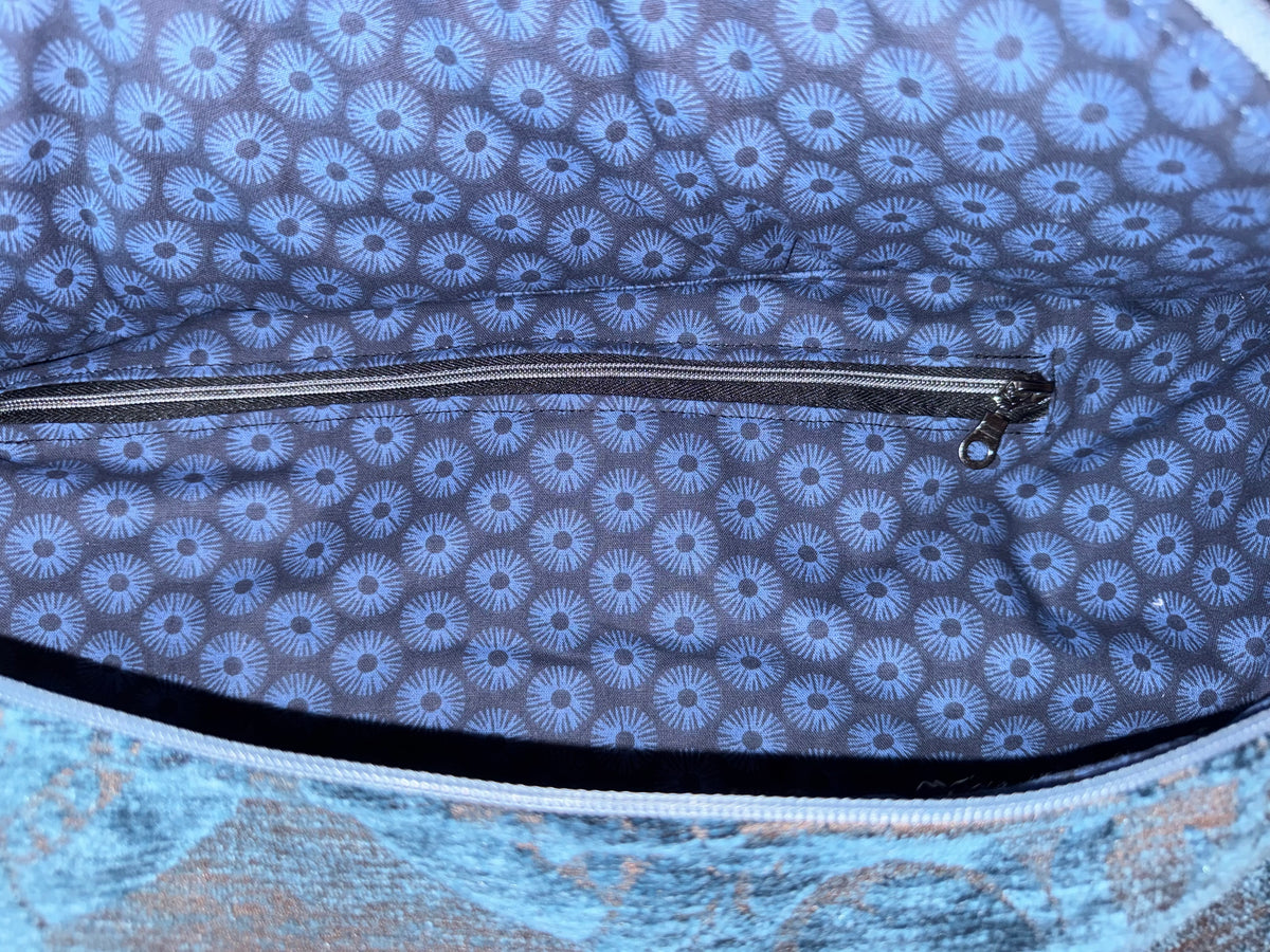 Sac banane XL bleu ,bleu pétrole , velours damassé